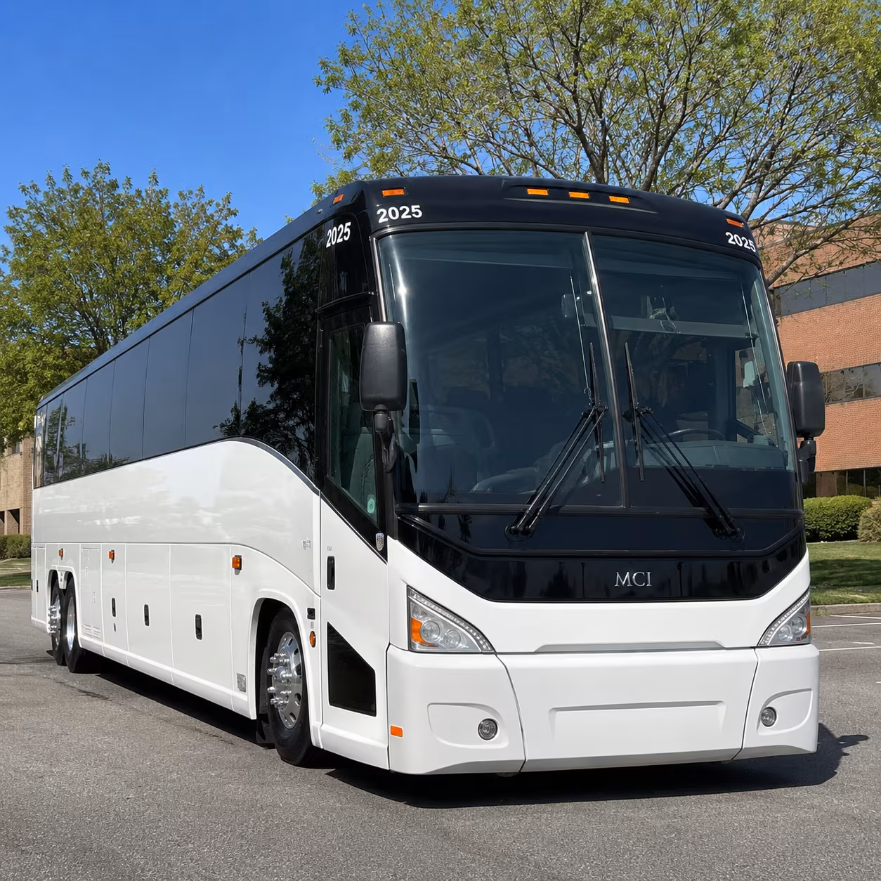 prom graduation and school event bus rentals in merced